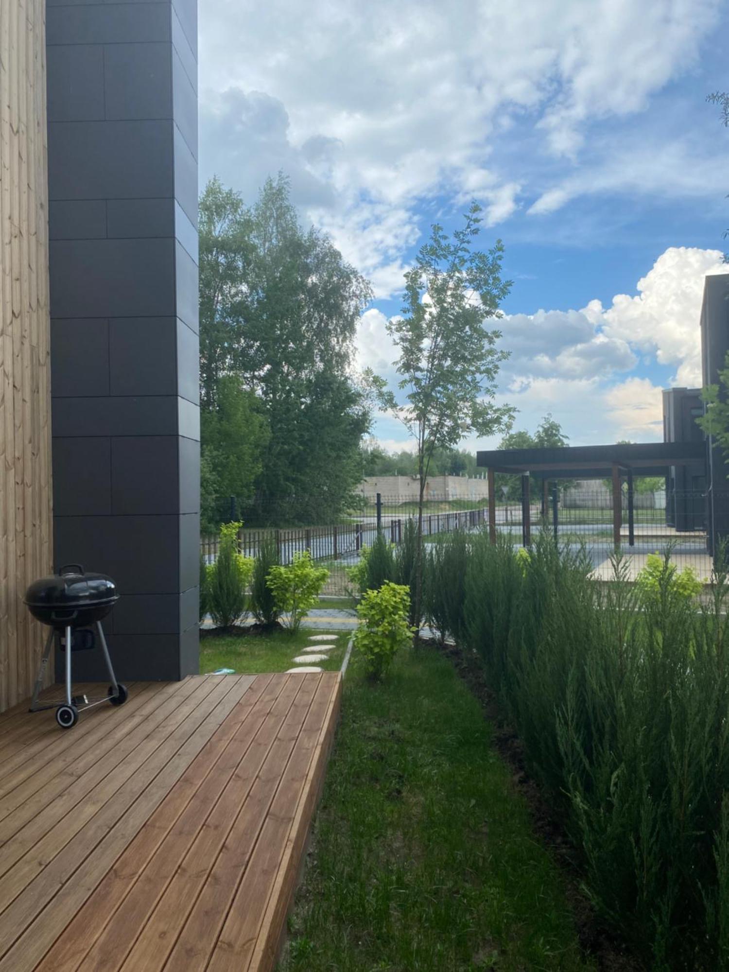 J7 With Terrace Apartment