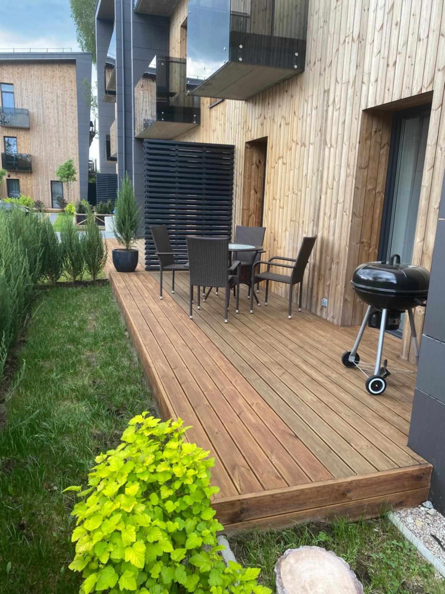 J7 With Terrace Apartment *